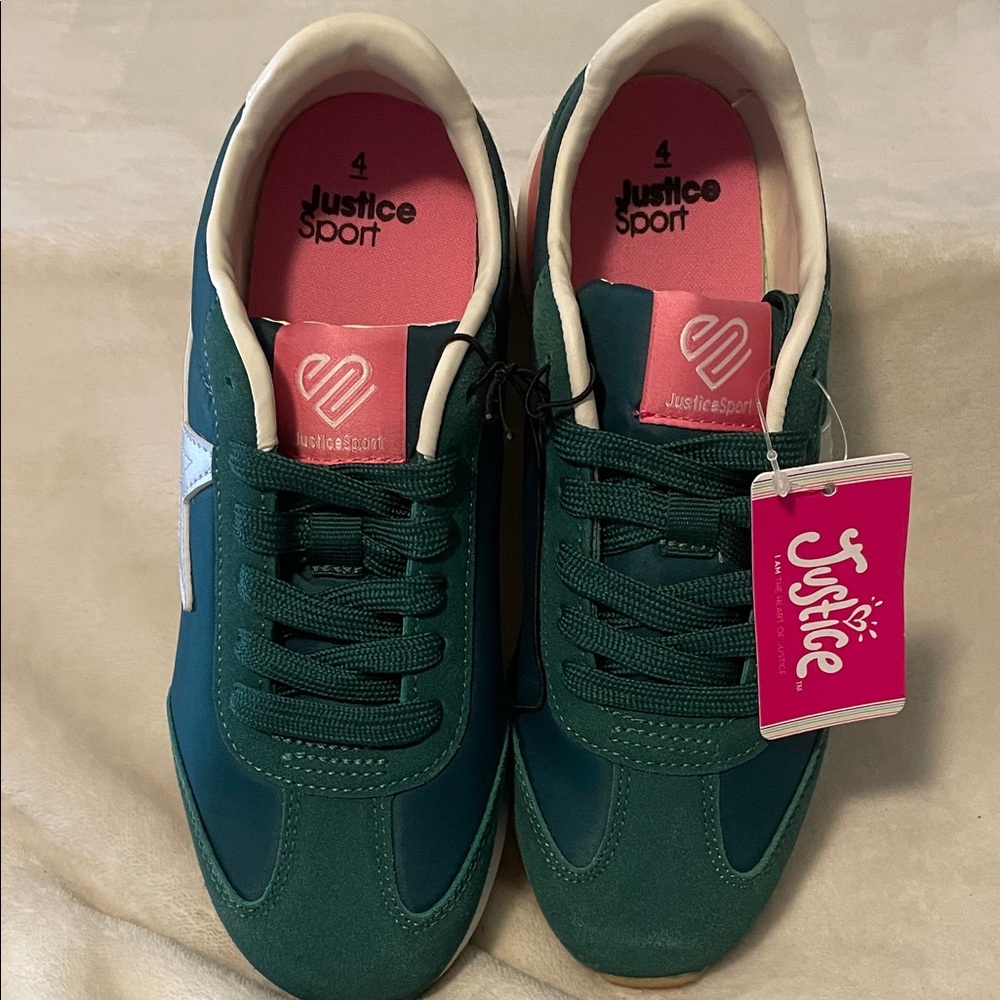 NEW Justice Green Sneakers with Silver Star - Picture 13 of 16